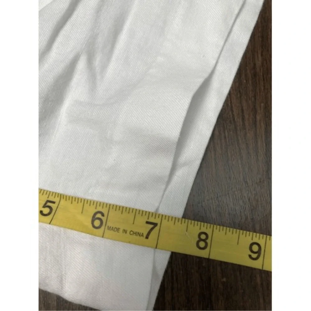 Loft Petite Bermuda Shorts‎ in Linen Blend White 00P